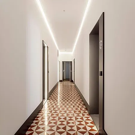 Lsa Chiado Emenda By Numa מלון 4*