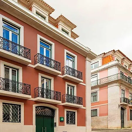 Lsa Chiado Emenda By Numa מלון 4*