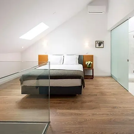 Lsa Chiado Emenda By Numa 4* ליסבון