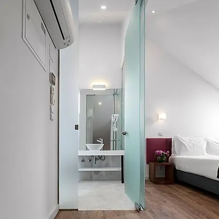 Lsa Chiado Emenda By Numa מלון
